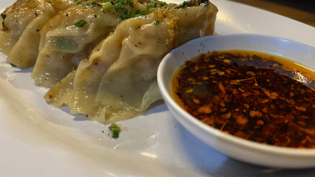 餃子とラー油